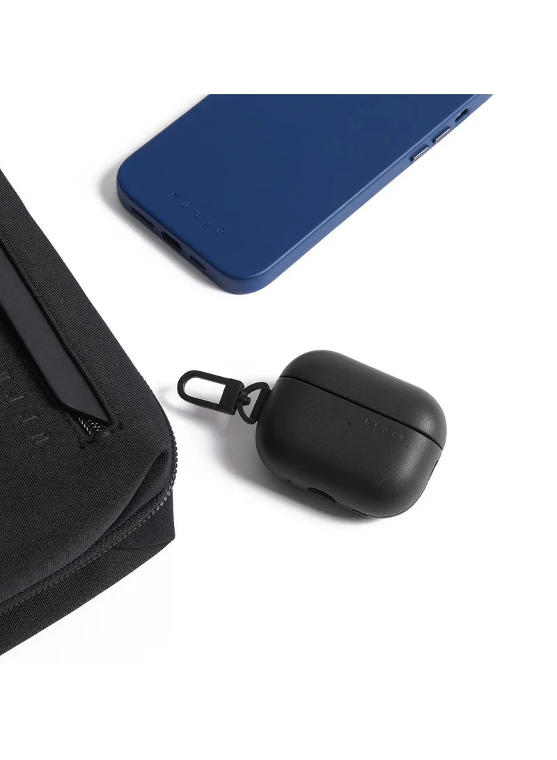 Mujjo AirPods Pro Case (1st & 2nd Generation) Compatible with Wireless Charging, Soft UK Premium Leather Cover with Keychain Hook