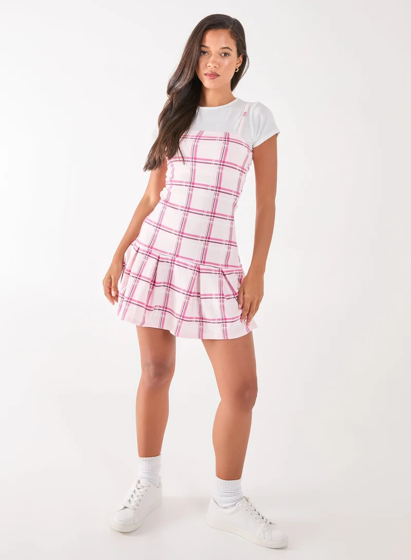 بينك فانيلا فستان تنورة تنس بحمالات مع بلوزة قصيرة