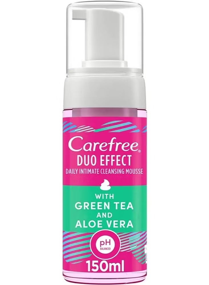 Carefree Duo Effect Intimate Foam Green Tea & Aloe Vera 150ml