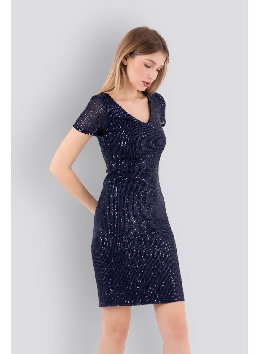 HOX'S Liana | Sequined Short Sleeve Knee Length Pencil Dress - Navy Blue  - Image 5