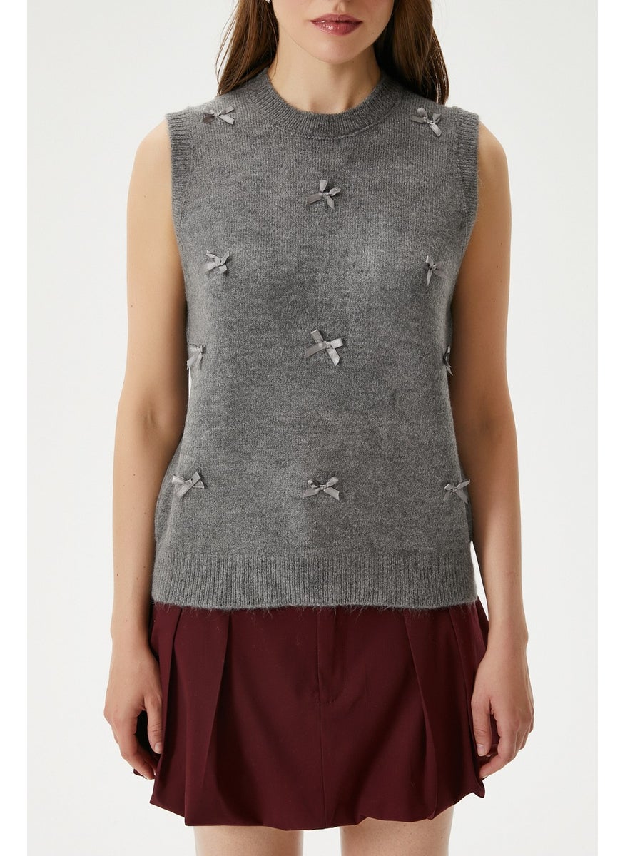 Ritnice - Women's Bow Anthracite Knitted Sweater - Image 1