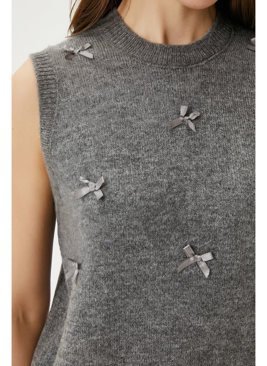 Ritnice - Women's Bow Anthracite Knitted Sweater - Image 1