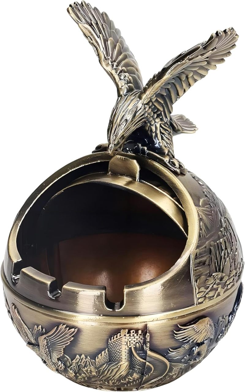 Vintage Metal Windproof Ashtray: Hand-Carved Copper Eagle Shape, Lidded Gold - Decorative Cigarette Ashtray for Home Office Outdoor Use - Image 1