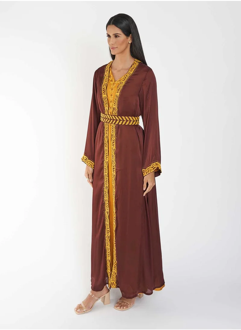 كشخة Maroon Jalabiya with Panel Embroidery