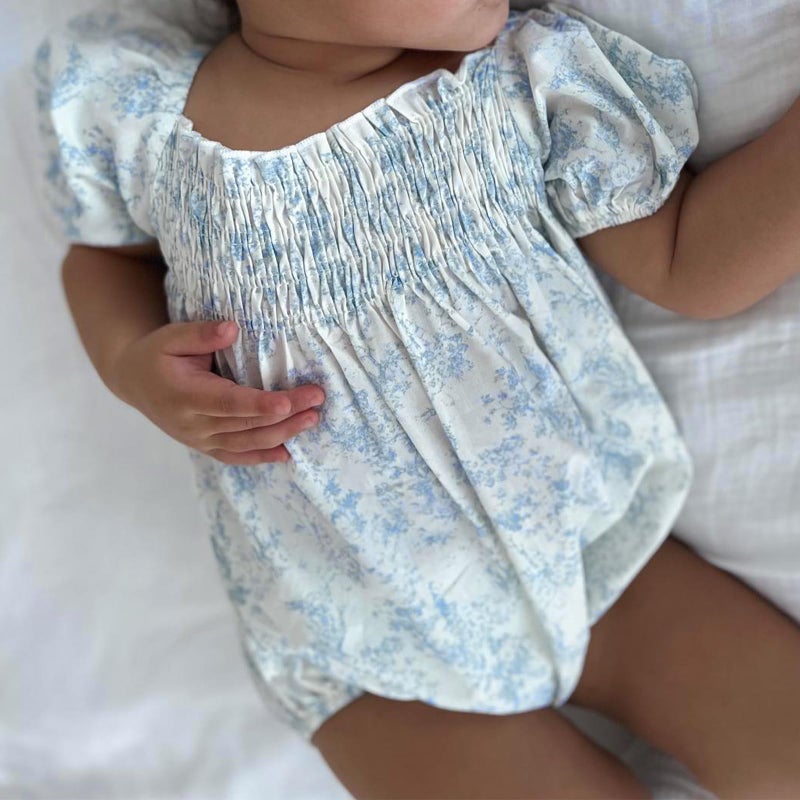 MERSARIPHY Baby Summer Clothes Newborn Infant Girl Smocked Pleated Romper Bubble Short Sleeve Bodysuit Outfits(Blue floral,0-3 Months) - Image 2