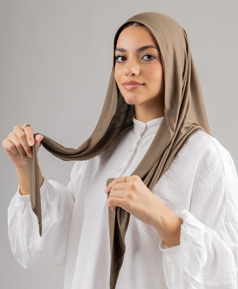 طرحة شال قطن ليكرا أنيقة — بني فاتح
