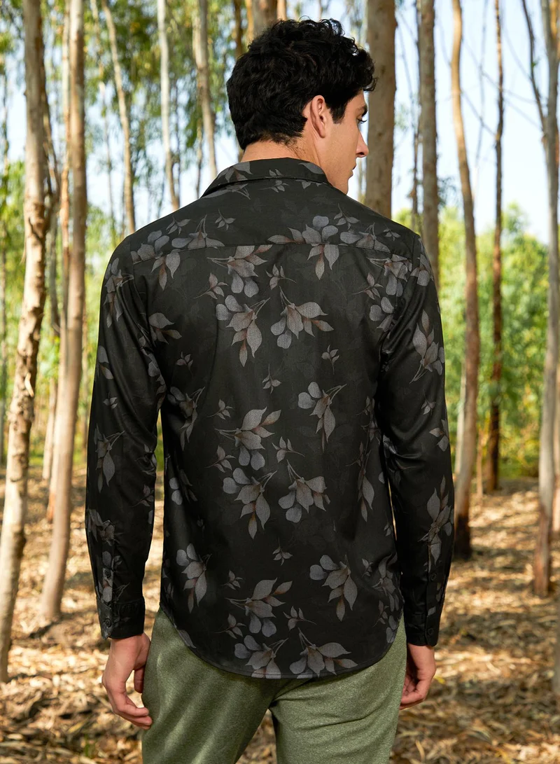 Campus Sutra Men's Charcoal Grey Stamped-Foliage Shirt