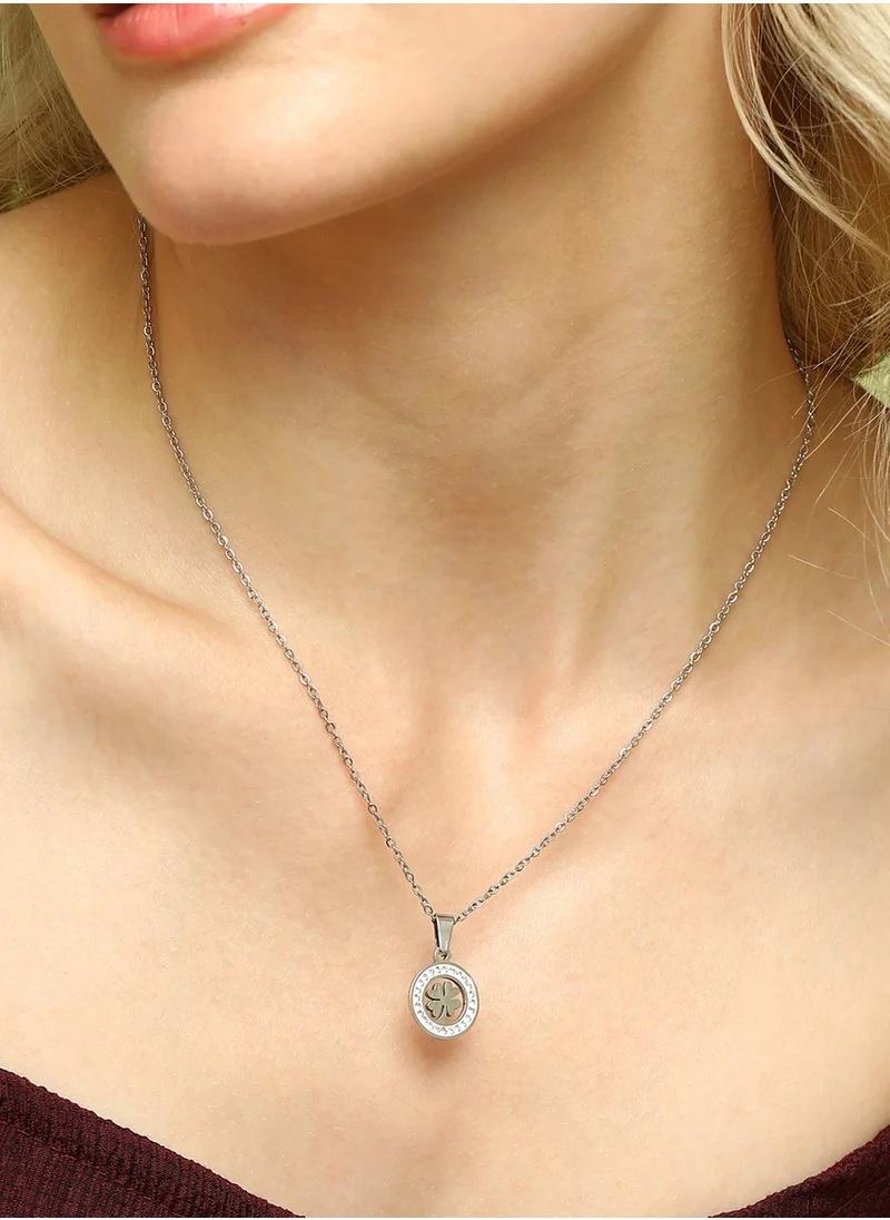 SOHI The Clover Floral Pendant With Chain Necklace