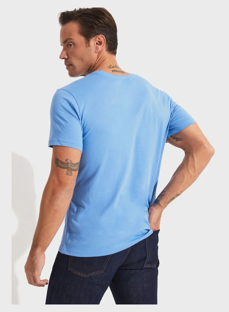 JUNE Essential Crew Neck  Regular Fit  T-Shirt