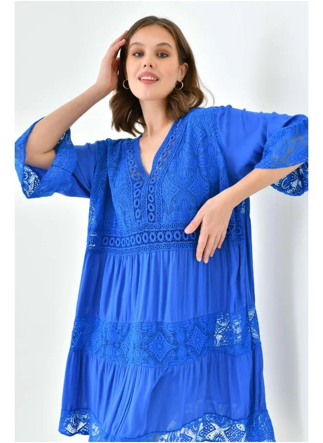 Hoxton Gal Lace Detail V-Neck Mini Dress with 3/4 Sleeves in Royal Blue