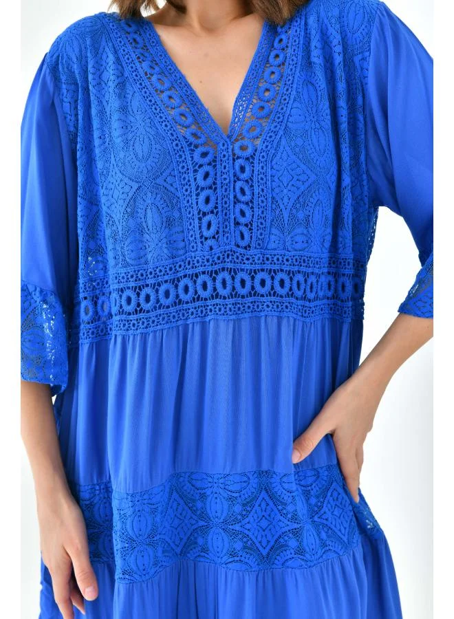 Hoxton Gal Tiered Lace Dress