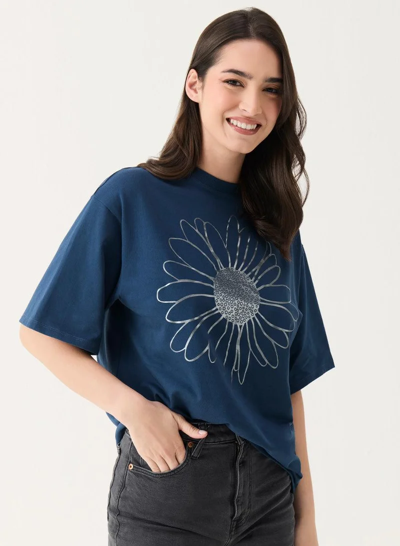 Zigzag Metallic Flower Printed Navy Blue T-shirt