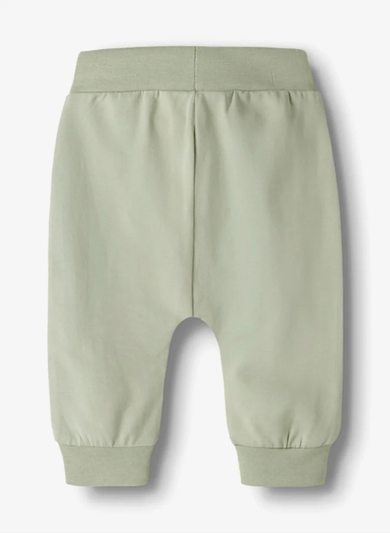 نيم ات سروال رياضي للأطفال بطبعة ورباط شداد