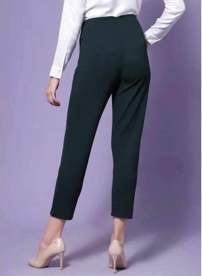 Kassually Kassually Tapered Fit High Rise Cropped Trousers