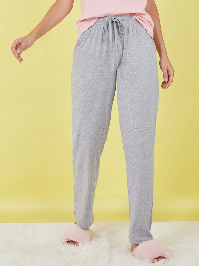 Styli Los Angeles Foil Print Cotton T-shirt and Solid Pyjama Set