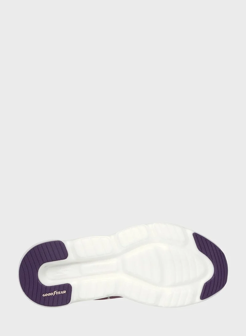 SKECHERS Go Run Swirl Tech Speed