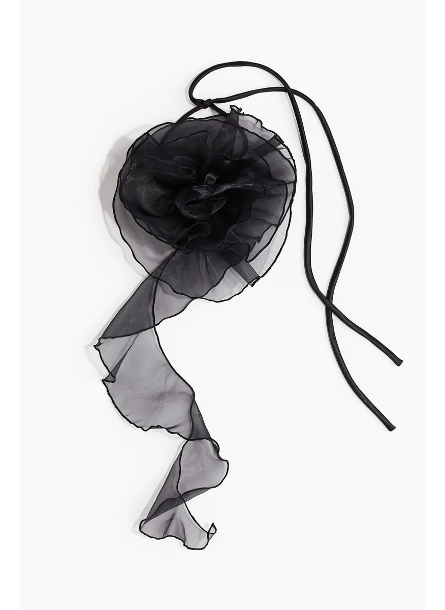 H&M Appliquéd Scarf Necklace