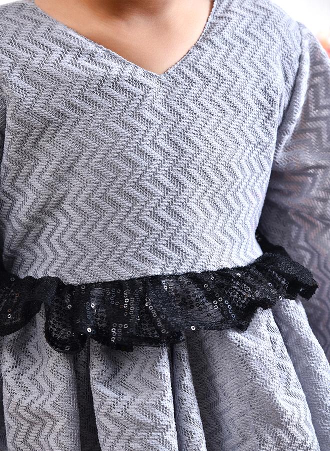 بيلا مودا فستان قصير بكشكشة شيفرون - Image 3