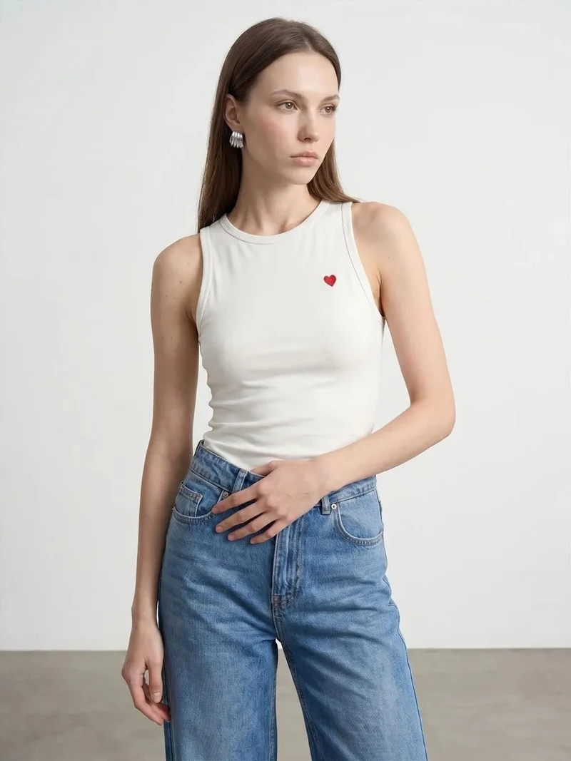 ديلفين DILVIN Embroidered Sleeveless Slim-Fit Jersey Blouse