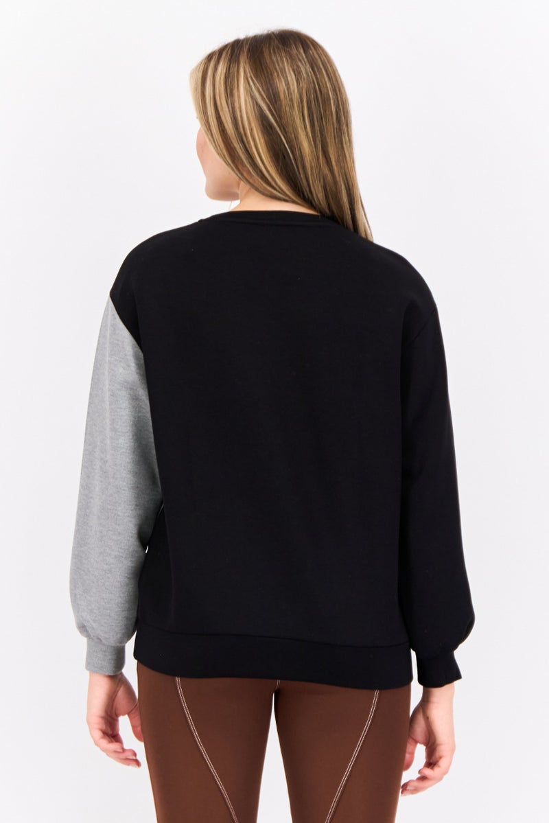 STEVE MADDEN سويت شيرت نسائي بياقة دائرية بتفاصيل تطريز، أسود - Image 3