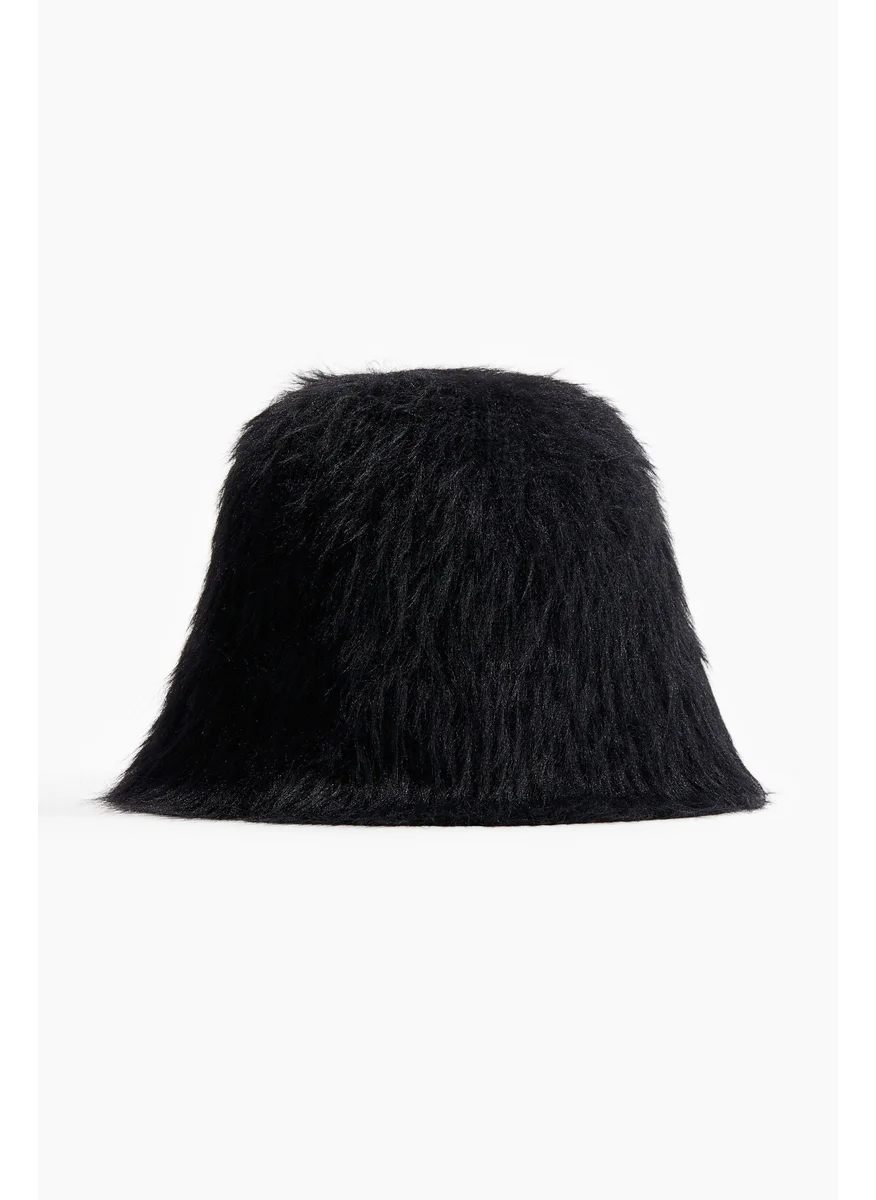 اتش اند ام Fluffy-Knit Bucket Hat