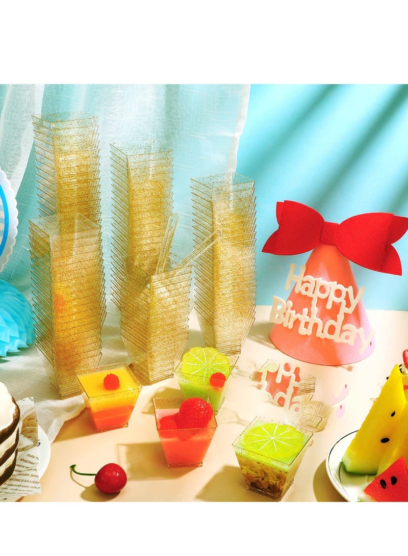 SOLARAE أكواب حلوى ميني لامعة، أكواب كعك بلاستيكية مربعة قابلة للتصرف مع مجموعة ملاعق للحفلات عيد الميلاد حفلة العشاء 60 مل مجموعة صغيرة من التذوق 100 قطعة (50 + 50 ملعقة) - Image 2