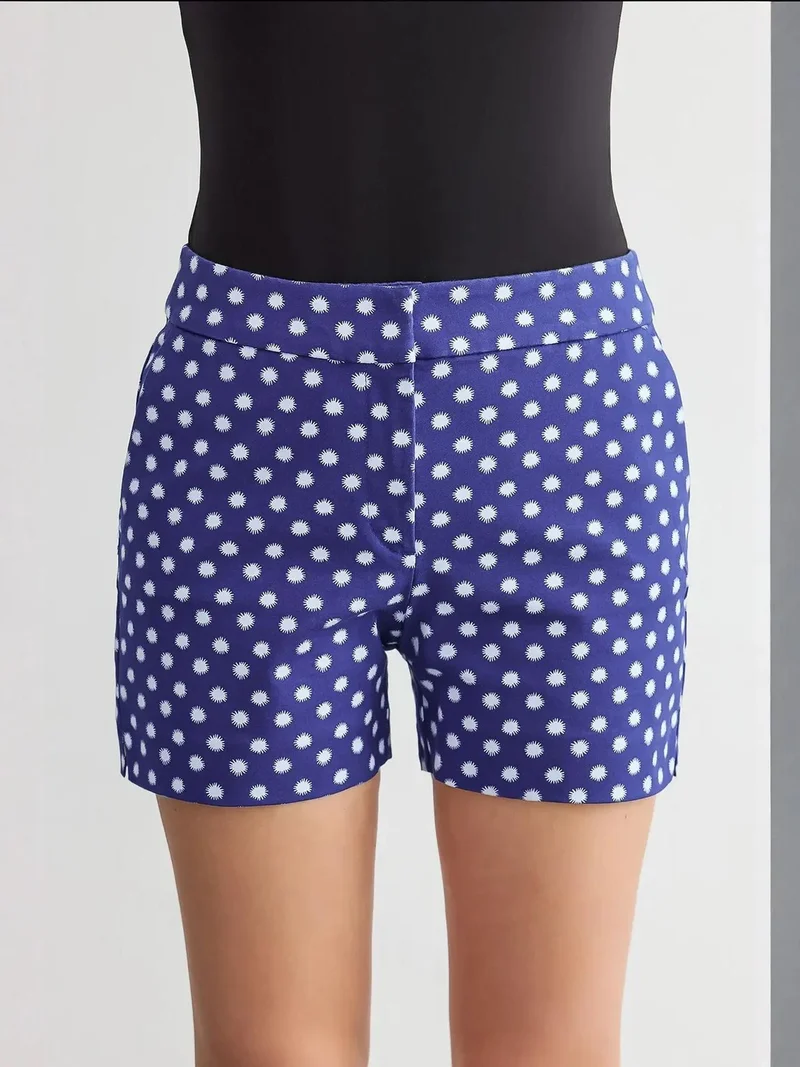 زوبعة شورت بخصر مرتفع وخصر مطاطي كاروهات