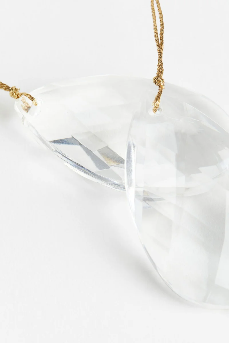 اتش اند ام زينة للأعياد