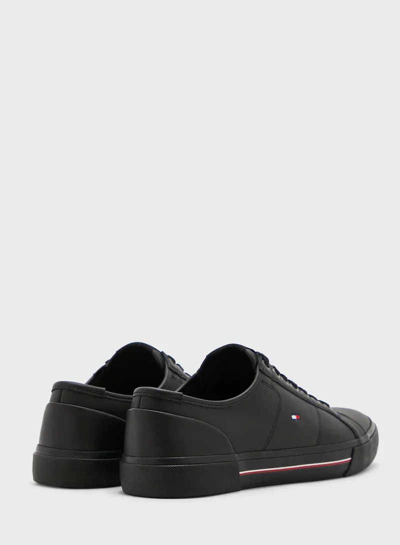 TOMMY HILFIGER Core Corporate Low Top Sneakers