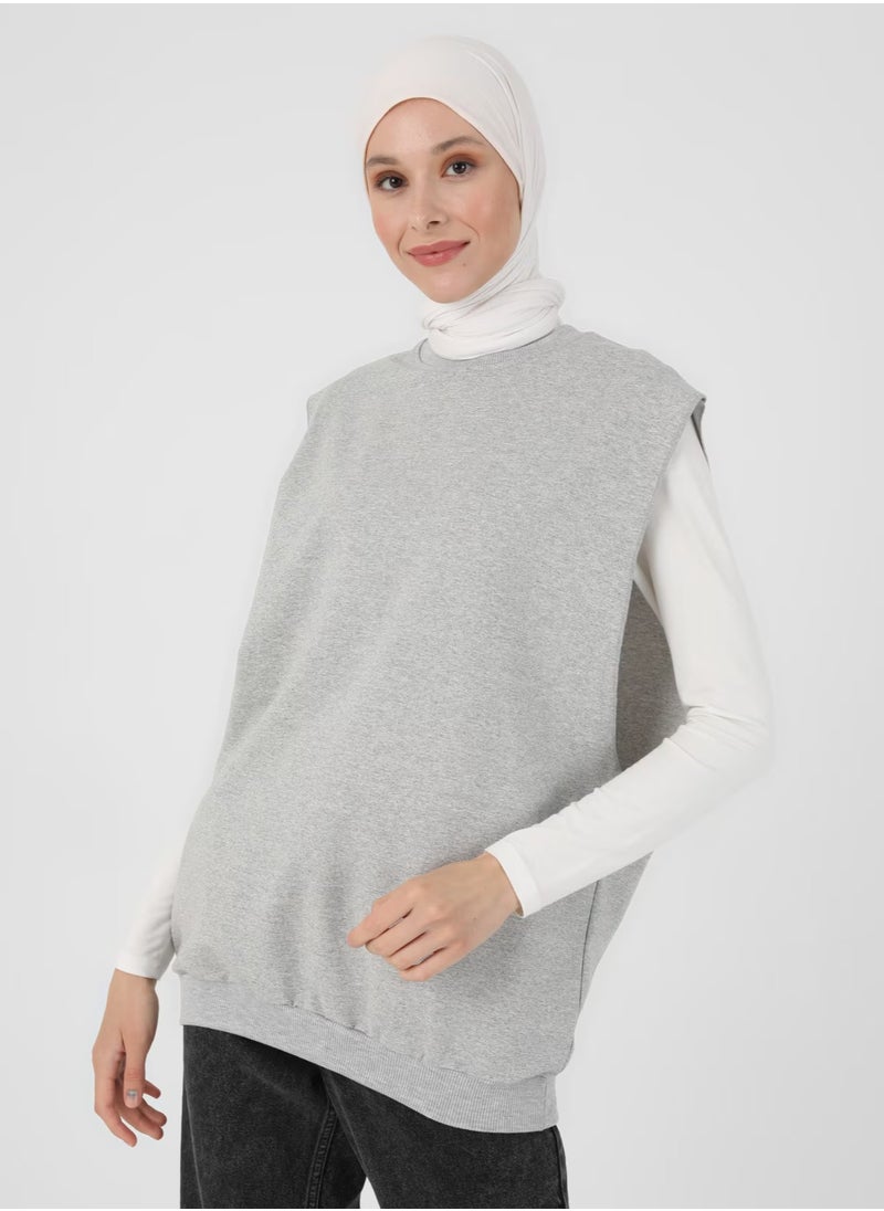 Round Neck Sweatshirt - pzsku/Z550E2EAE437E8AD32631Z/45/_/1716363597/5ce12aa2-6744-48bd-9563-cc90e34f73a7