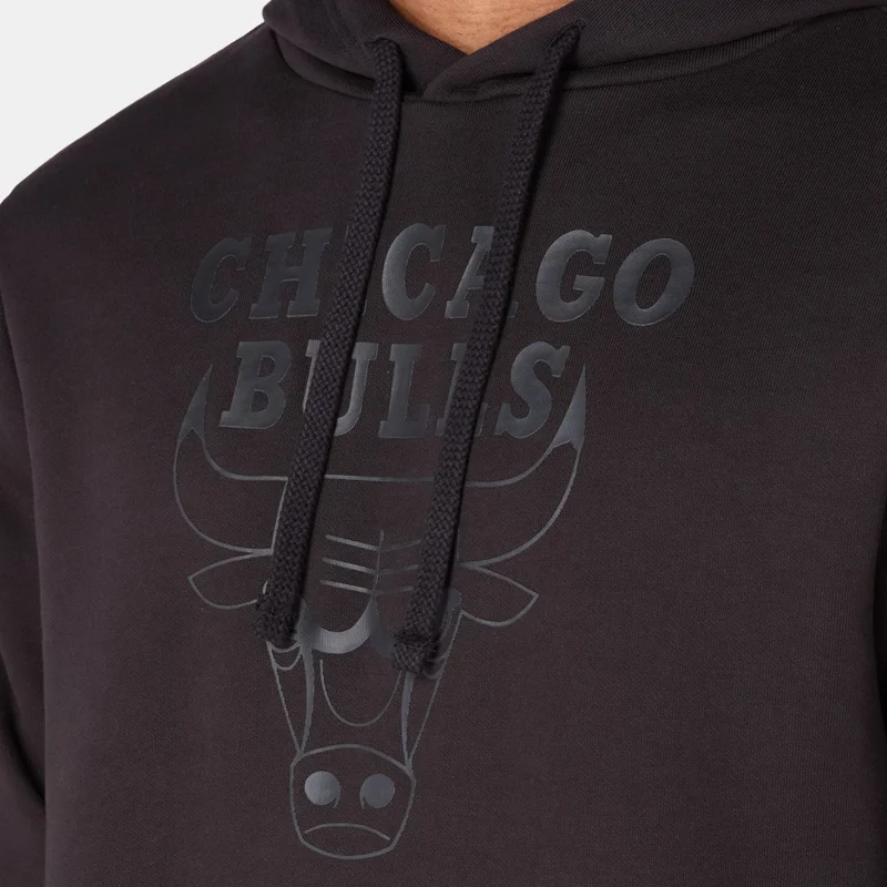 NEW ERA Black Men's NBA Chicago Bulls Pullover Hoodie for Men | Best Price UAE