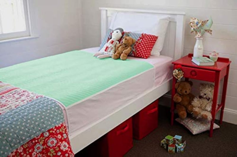 Comfortnights Children's Dry Night Mat: 90 x 90 cms,35½” x 35½", wings additional 50cms each side. - Image 1