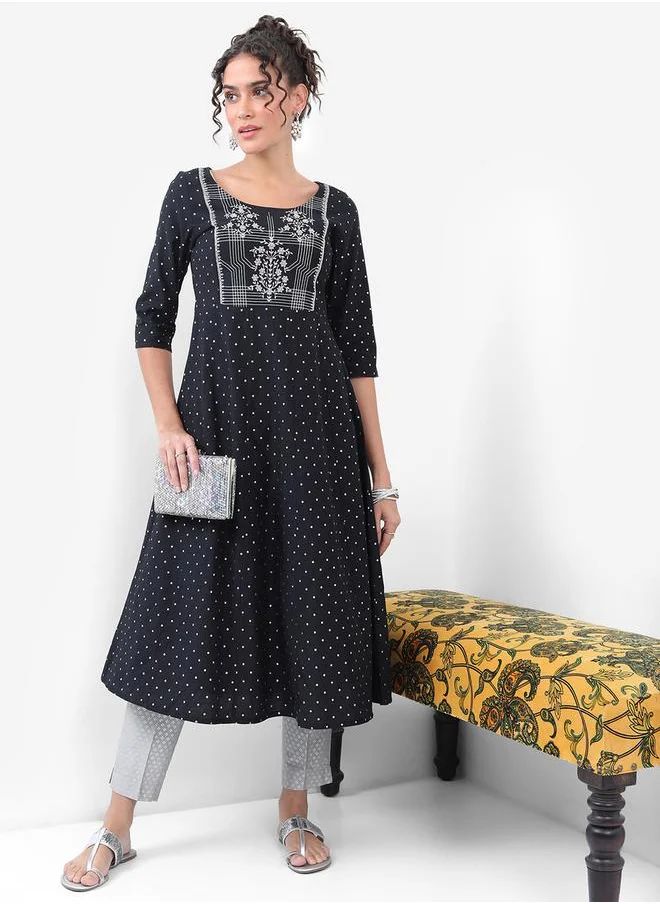 فيشود Floral Embroidered A-Line Kurta by Styli