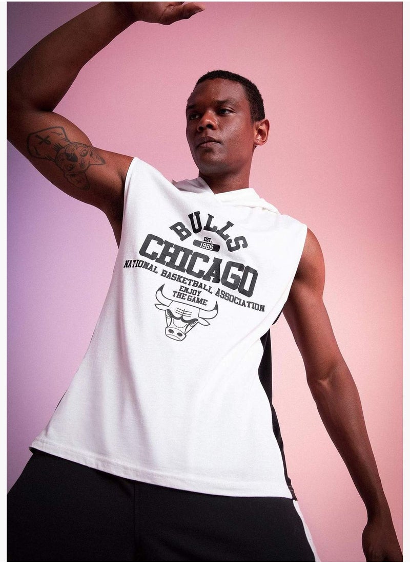 DeFacto Man NBA Chicago Bulls Licenced Oversize Fit Hooded Knitted T-Shirt  - Image 3