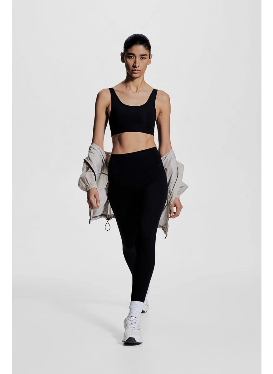 H&M Medium Support Sports Bra In Drymove