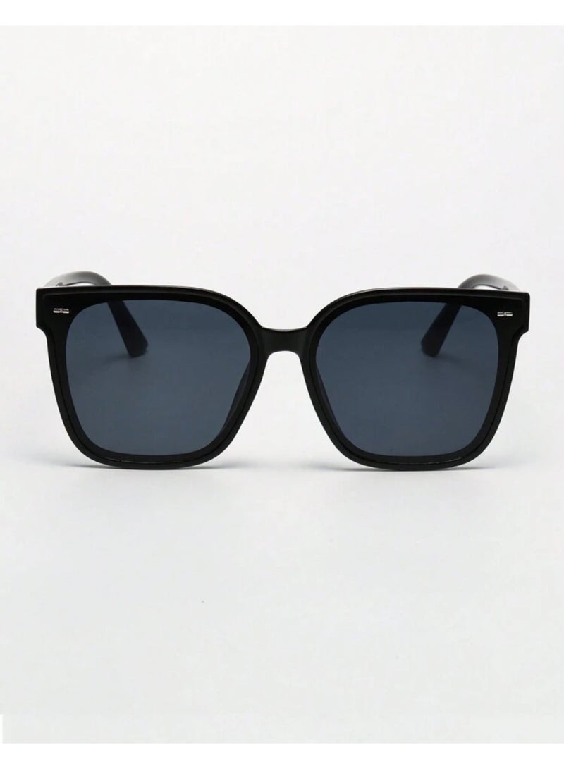 Shein unisex retro square large frame plastic sunglasses , classic style for outdoor, travel, beach - Black  - Image 2