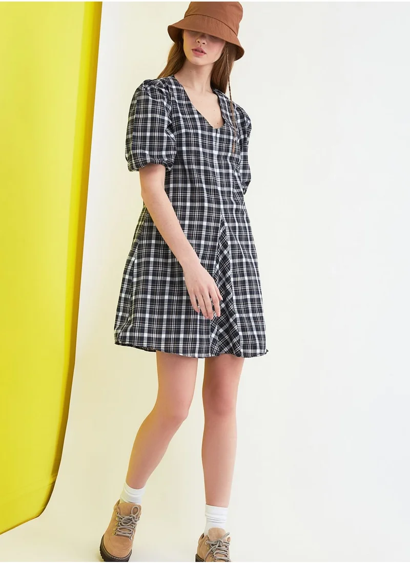 trendyol Balloon Sleeve Checked Dress