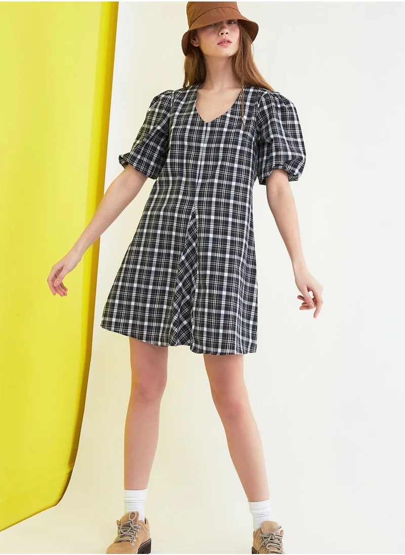 trendyol Balloon Sleeve Checked Dress
