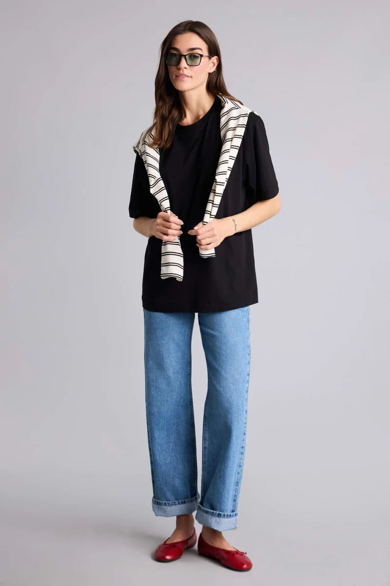 ديفاكتو Crew Neck Basic Short Sleeve T-Shirt
