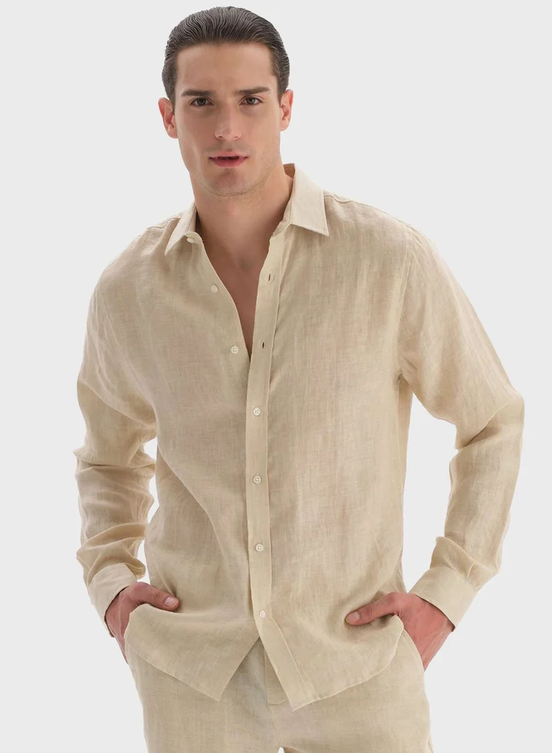 داجي Essential Regular Fit Shirt