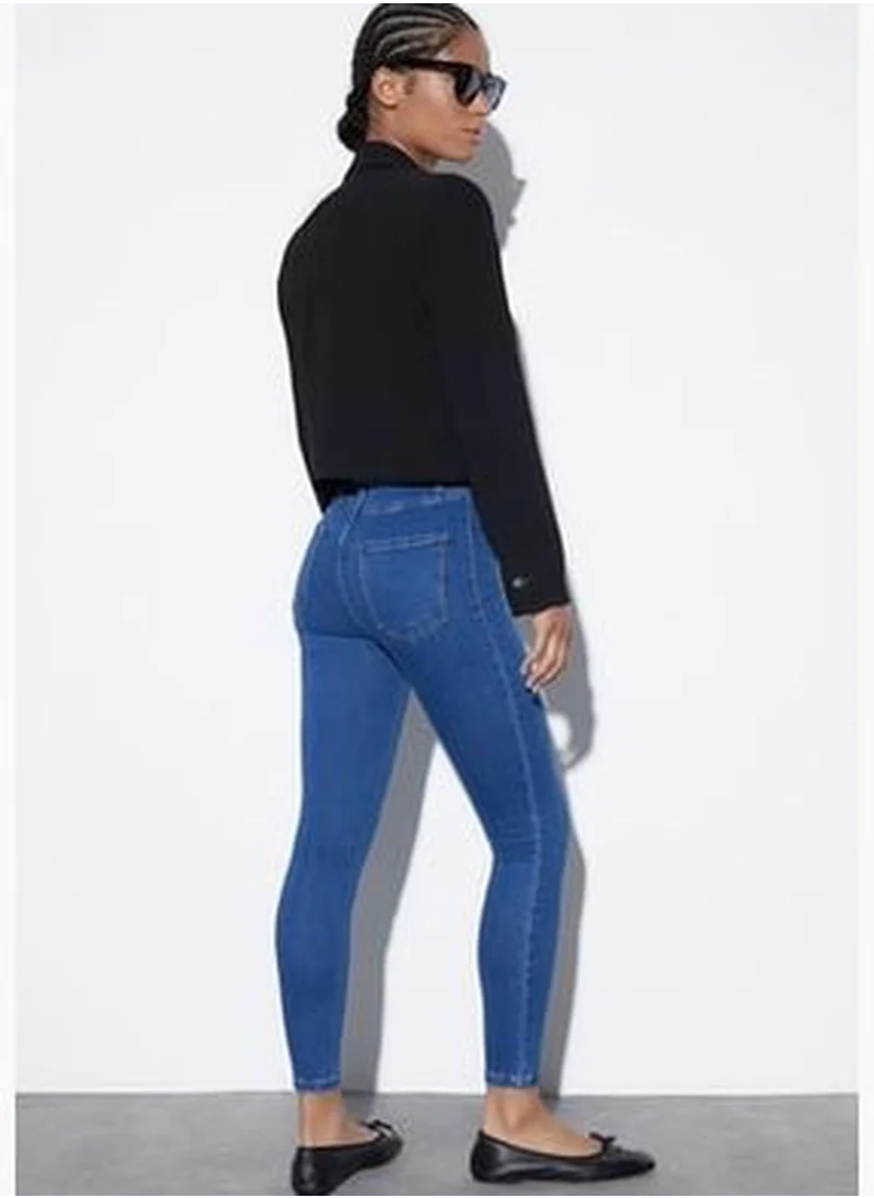 trendyol Blue High Waist Jegging Jeans With Buttons In The Front TWOAW21JE0446