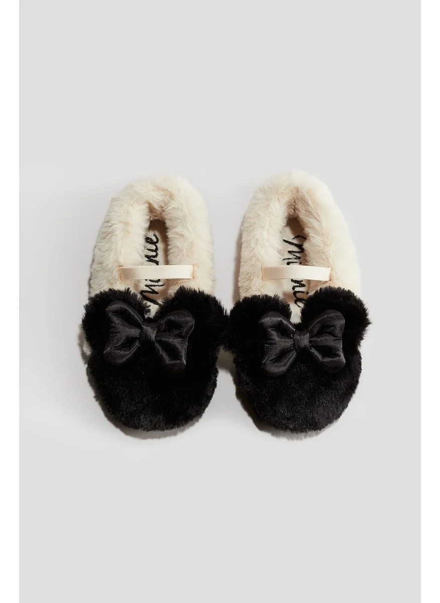 اتش اند ام Fluffy Slippers
