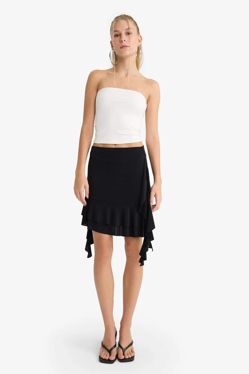 ديفاكتو A-Line Regular Waist Ruffle Detail Mini Skirt