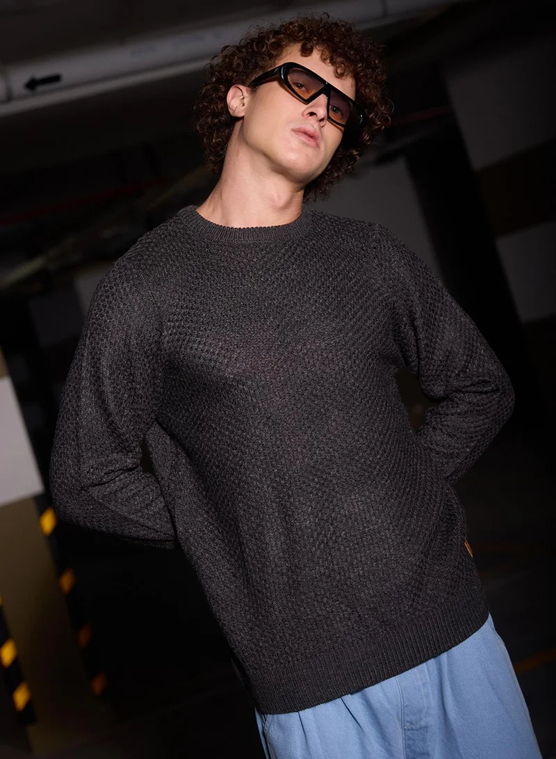 كامبوس سوترا Men's Onyx Black Solid Knitted Pullover Sweater