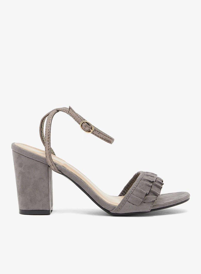 سبوت أون صندل بكعب عريض مزين بكشكش - Image 1