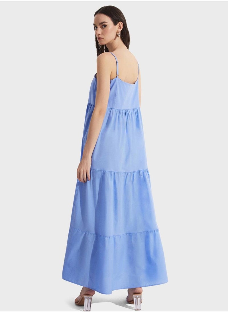 جون فستان أزرق طويل ذو طبقات - Image 2