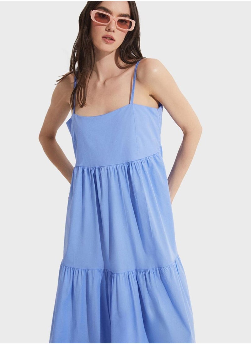 جون فستان أزرق طويل ذو طبقات - Image 4