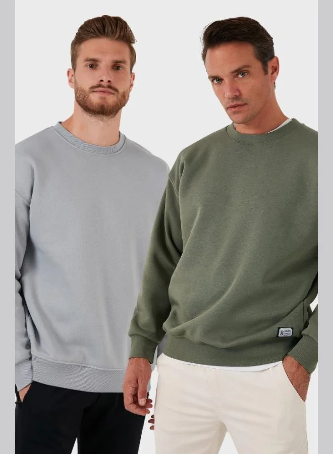 بوراتي بلوزة رجالية قطعتين بياقة دائرية وبطانة صوف من بوراتي