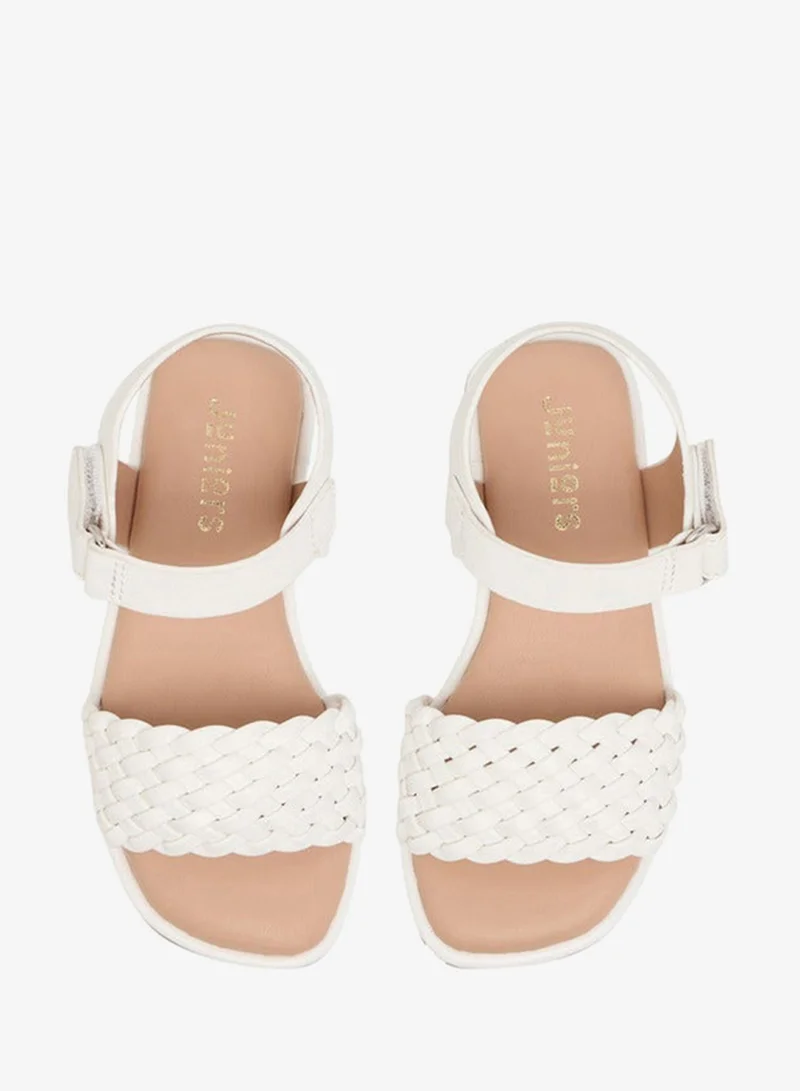 جونيورز صنادل بناتي بنسيج مزخرف وإغلاق بشريط لاصق