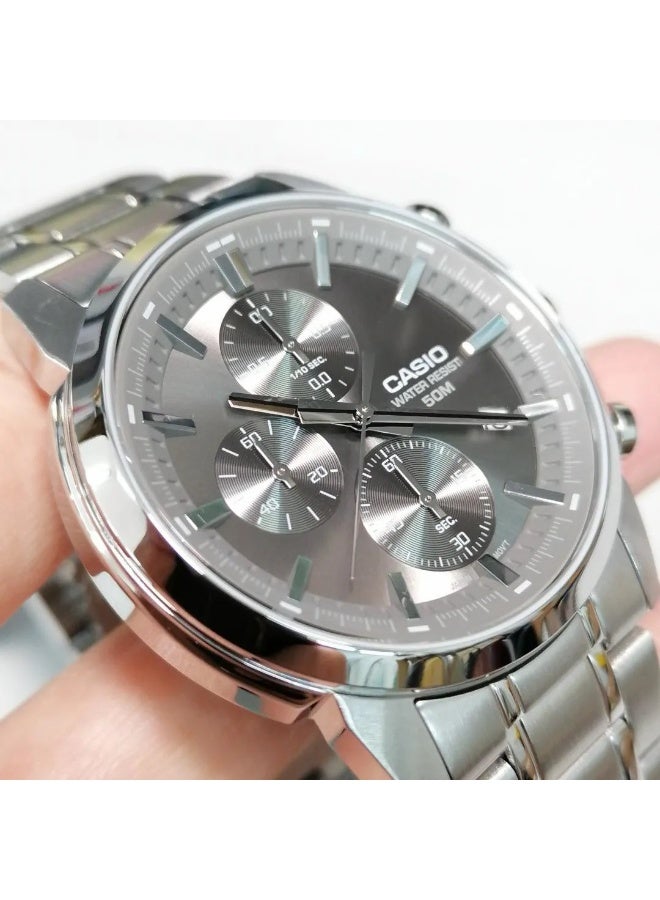 كاسيو ساعة كاسيو MTP-E510D-8AVDF تناظرية متعددة الوظائف للرجال – قرص رمادي، سوار ستانلس ستيل فضي، تصميم رياضي أنيق - Image 2